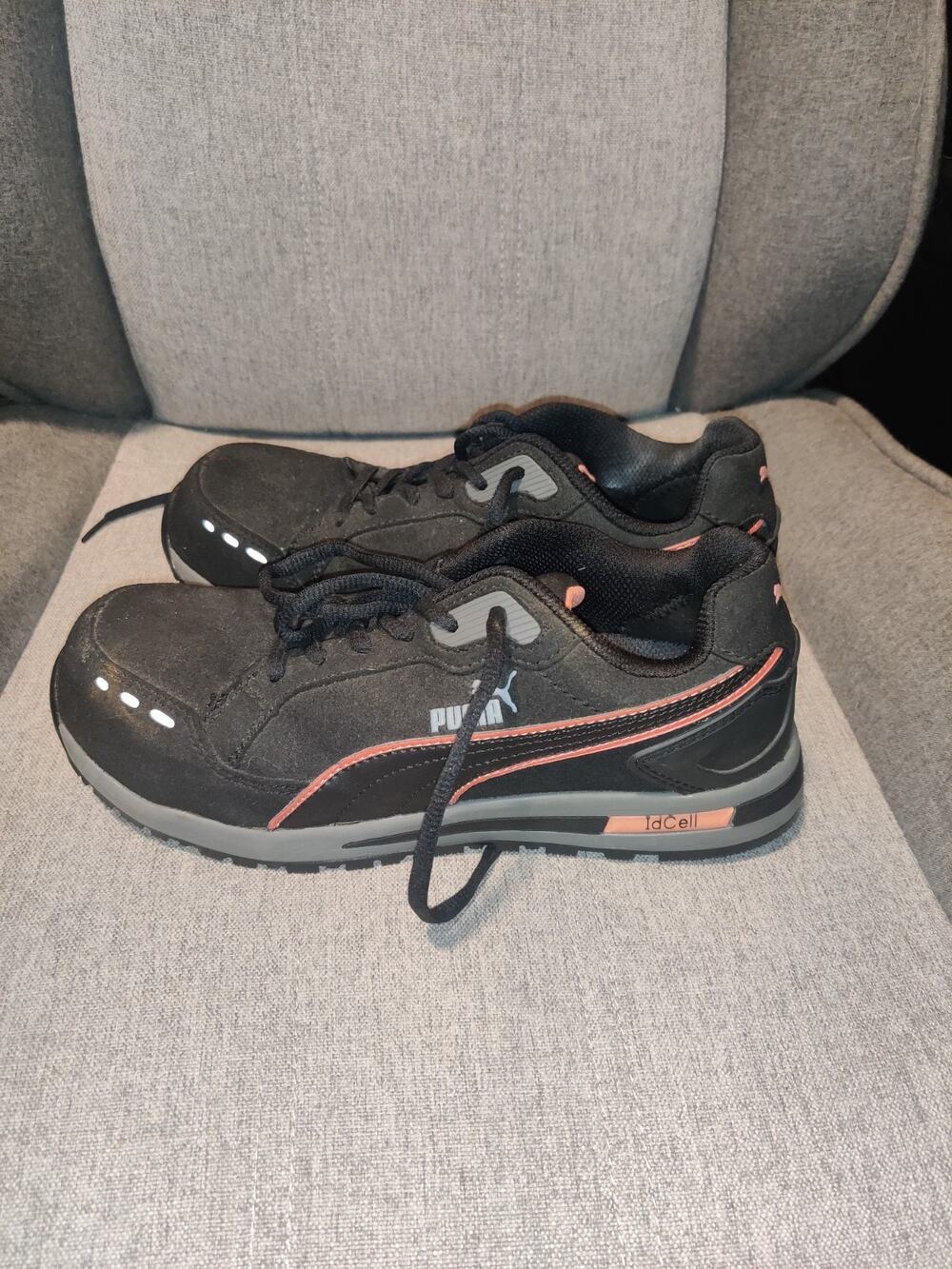 PUMA Safety Airtwist Low Composite Toe Slip & Oil Resistant Women's 8 AMAZING